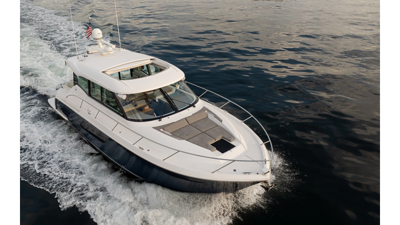 2019 TIARA YACHTS C49 Coupe