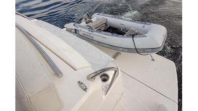 2019 TIARA YACHTS C49 Coupe - photo 7