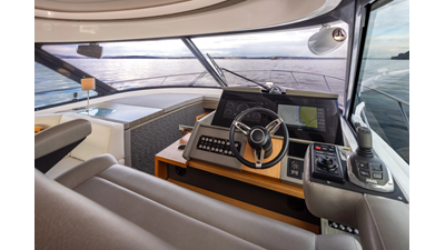 2019 TIARA YACHTS C49 Coupe - photo 25