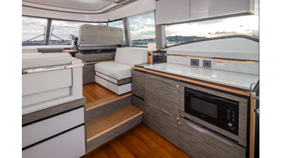 2019 TIARA YACHTS C49 Coupe - photo 17