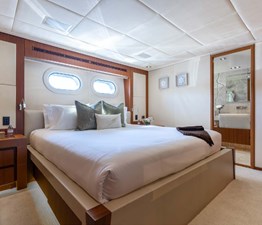 2012 TRINITY YACHTS  - photo 16