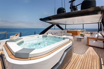 2025 FERRETTI CUSTOM LINE - photo 9