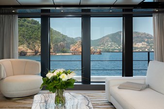2025 FERRETTI CUSTOM LINE  - photo 17