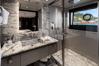 2025 FERRETTI CUSTOM LINE  - photo 23