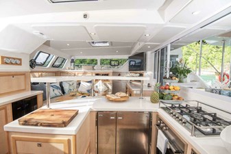 2023 ROYAL CAPE CATAMARANS 570 Flybridge - photo 10