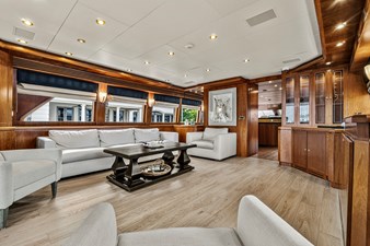 2007 HARGRAVE CUSTOM YACHTS Flushdeck FB Motor Yacht - photo 2