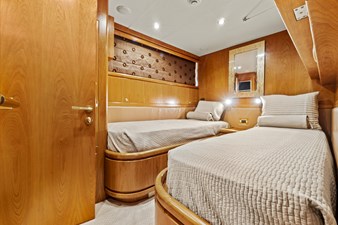 2007 HARGRAVE CUSTOM YACHTS Flushdeck FB Motor Yacht - photo 25