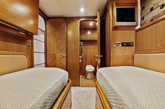 2007 HARGRAVE CUSTOM YACHTS Flushdeck FB Motor Yacht - photo 27