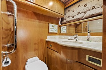 2007 HARGRAVE CUSTOM YACHTS Flushdeck FB Motor Yacht - photo 28