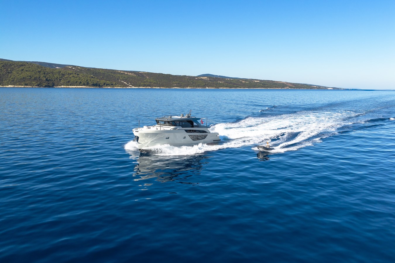 2021 BLUEGAME BGX60 — photograph 3