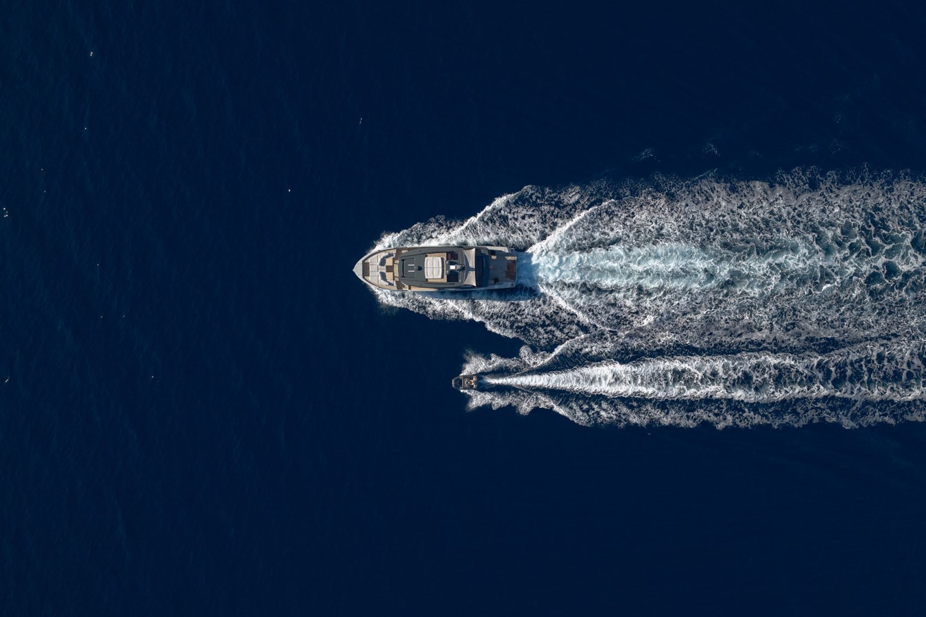 2021 BLUEGAME BGX60 — photograph 4