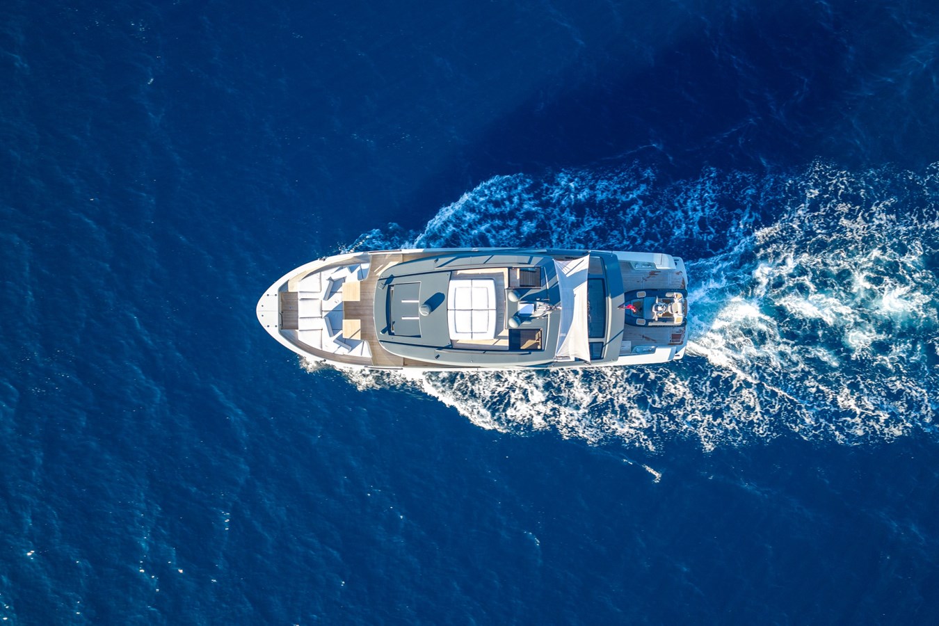 2021 BLUEGAME BGX60 — photograph 5