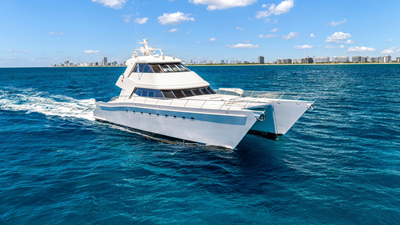 2000 CUSTOM Power Catamaran - photo 2