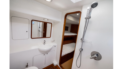 2000 CUSTOM Power Catamaran - photo 28