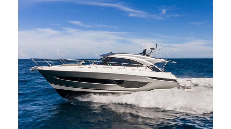 2026 RIVIERA 4600 Sport Yacht Platinum Edition