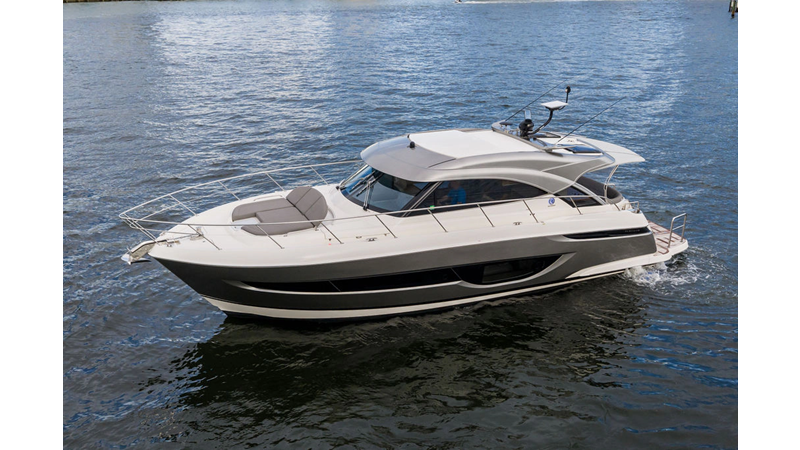 2026 RIVIERA 4600 Sport Yacht Platinum Edition