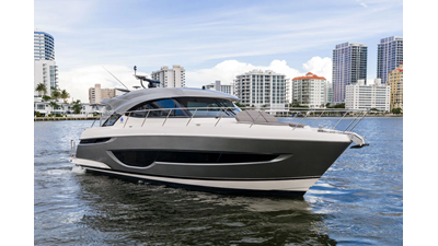 2026 RIVIERA 4600 Sport Yacht Platinum Edition - photo 1