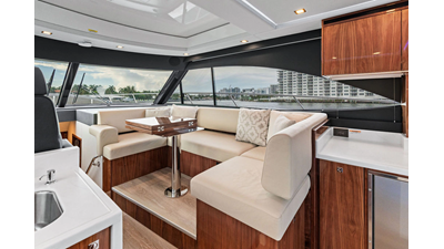 2026 RIVIERA 4600 Sport Yacht Platinum Edition - photo 23