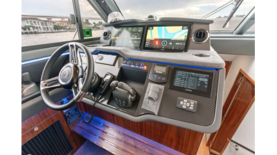 2026 RIVIERA 4600 Sport Yacht Platinum Edition - photo 26