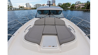 2026 RIVIERA 4600 Sport Yacht Platinum Edition - photo 30
