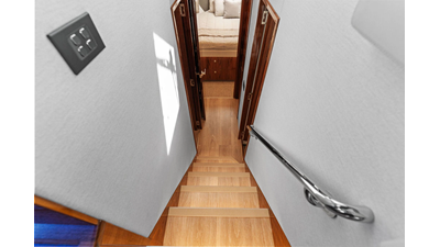 2026 RIVIERA 4600 Sport Yacht Platinum Edition - photo 32