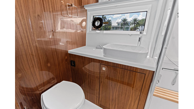 2026 RIVIERA 4600 Sport Yacht Platinum Edition - photo 40