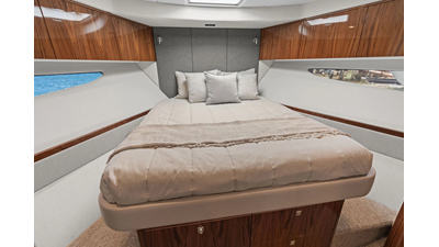 2026 RIVIERA 4600 Sport Yacht Platinum Edition - photo 41