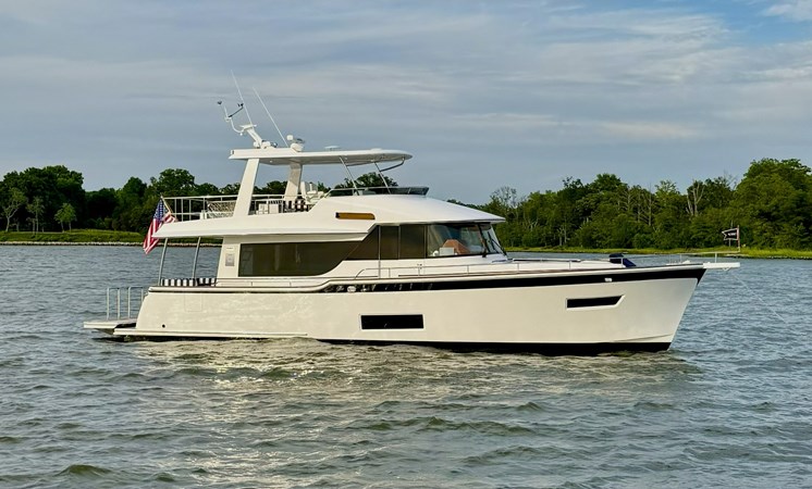 2025 SUMMIT Flybridge - photo 0