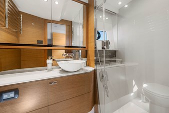 2019 PRINCESS YACHTS F55 - photo 73