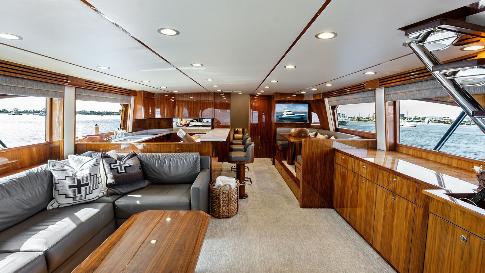 2017 Viking 80 Convertible
