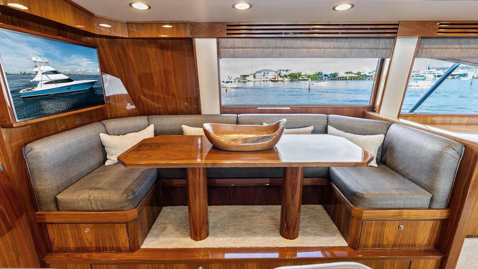 2017 Viking 80 Convertible