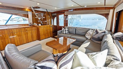 2017 VIKING 80 Convertible - photo 6