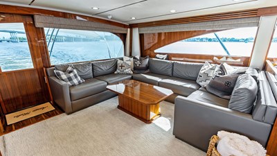2017 VIKING 80 Convertible - photo 7