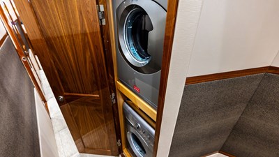 2017 VIKING 80 Convertible - photo 20