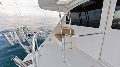 2017 VIKING 80 Convertible - photo 45
