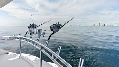 2017 VIKING 80 Convertible - photo 50