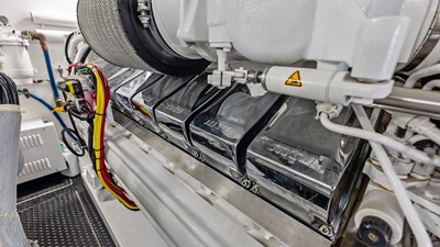 2017 VIKING 80 Convertible - photo 64