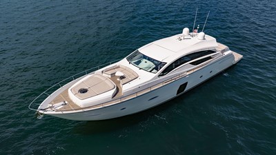2010 PERSHING 80 - photo 13