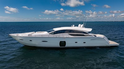 2010 PERSHING 80 - photo 14