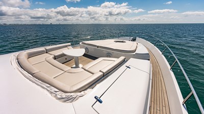 2010 PERSHING 80 - photo 29