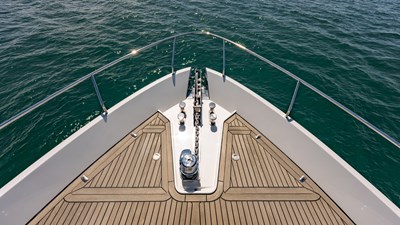 2010 PERSHING 80 - photo 31