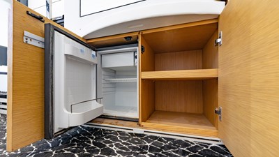 2010 PERSHING 80 - photo 56