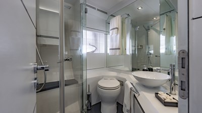 2010 PERSHING 80 - photo 71