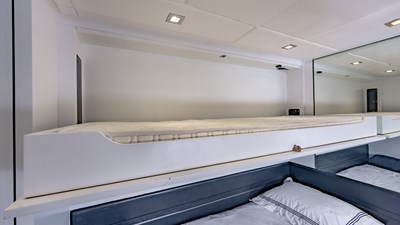 2010 PERSHING 80 - photo 73