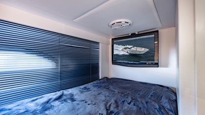 2010 PERSHING 80 - photo 86