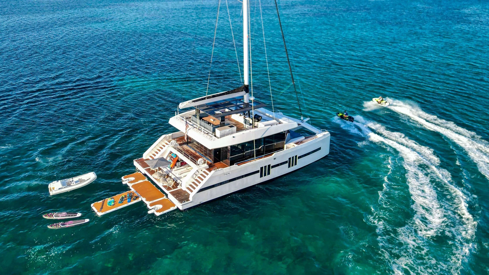 2016 SUNREEF YACHTS