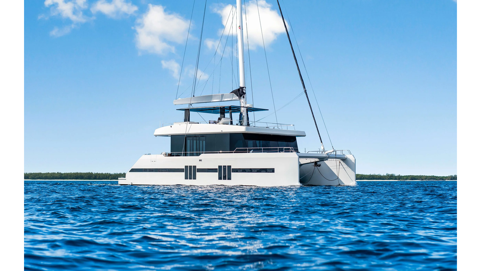 2016 SUNREEF YACHTS — photograph 2