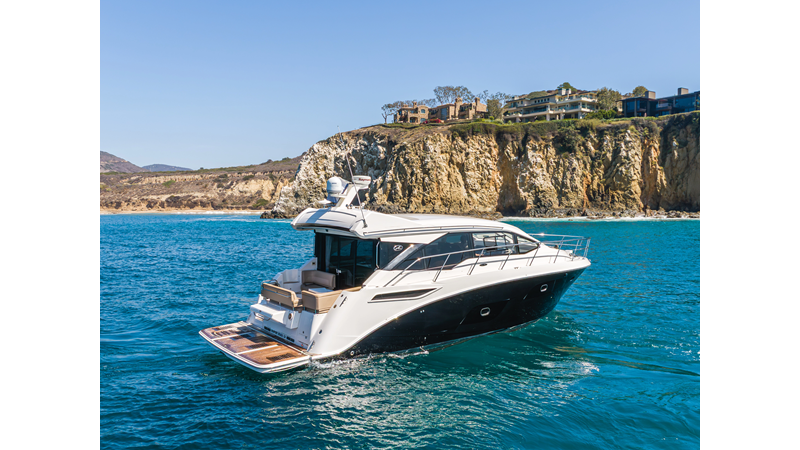 2017 SEA RAY Sundancer 460