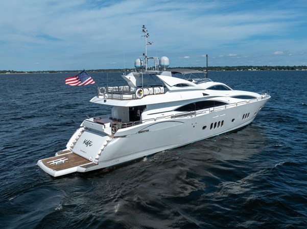 2004 SUNSEEKER 105
