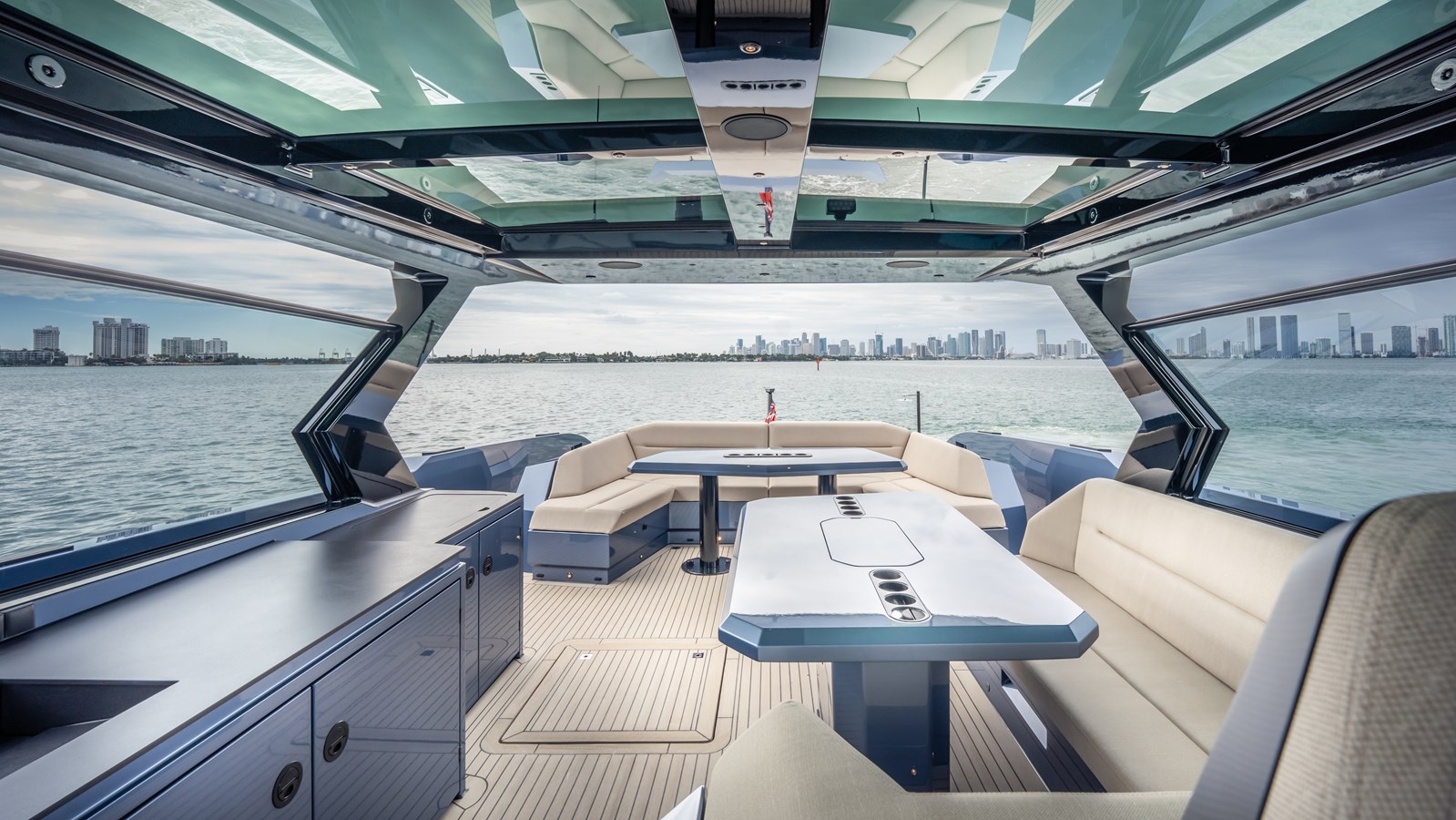 70' Vanquish Yachts